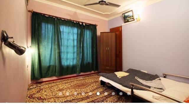 Srīnagar Asif Guest House المظهر الخارجي الصورة