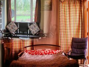 Srīnagar Asif Guest House المظهر الخارجي الصورة