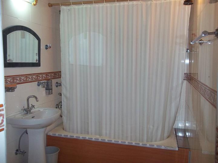 Srīnagar Asif Guest House الغرفة الصورة
