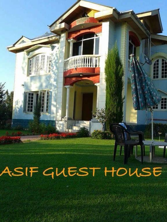 Srīnagar Asif Guest House المظهر الخارجي الصورة